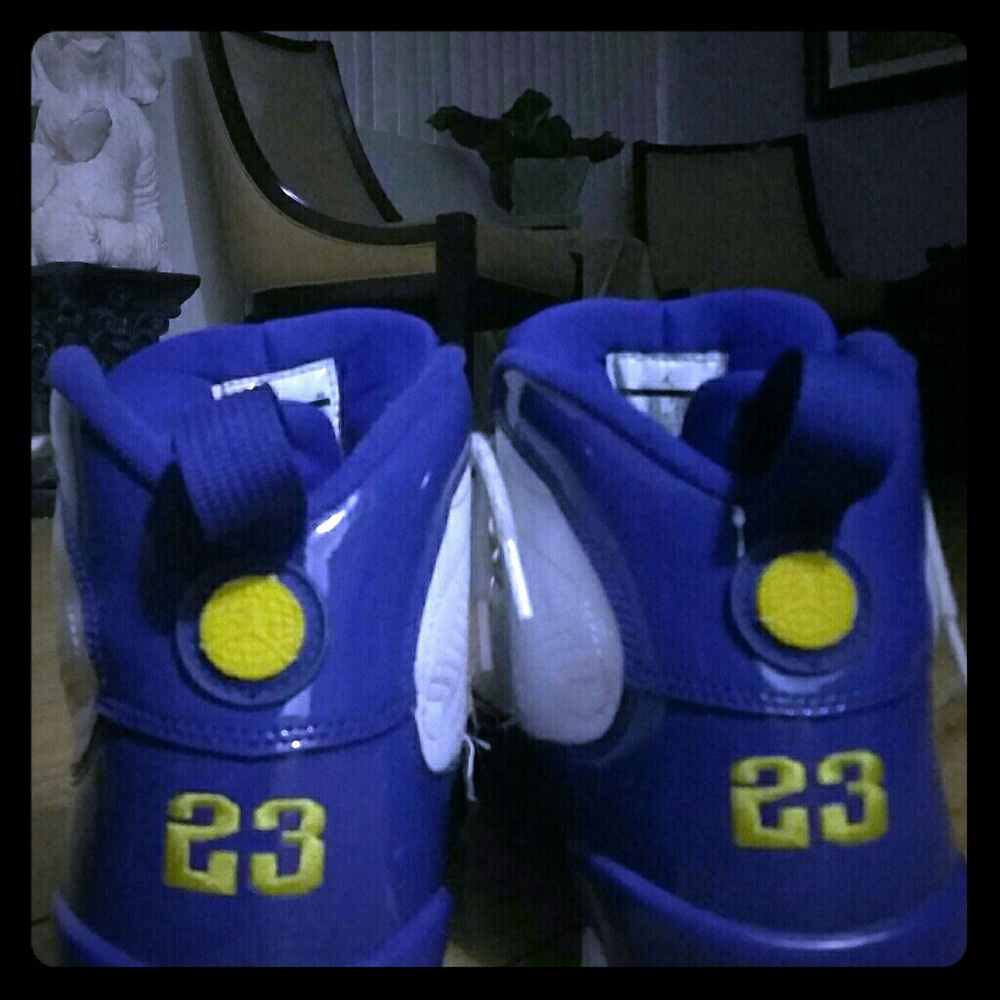Jorrdan 9s "Kobe"